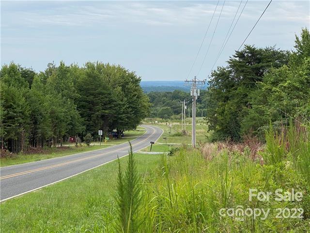 5369 Hope Road Vale, NC 28168 - Photo 1 of 1 a view of a garden in the balcony