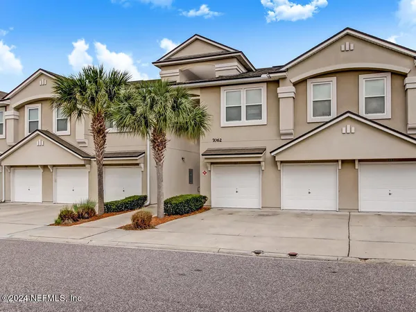 $1,800 | 7062 Snowy Canyon Drive, Unit 105, Jacksonville, FL 32256