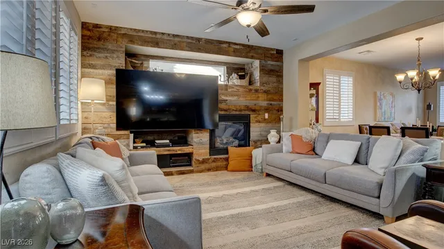 $699,999 | 53 Evvie Court, Henderson, NV 89012