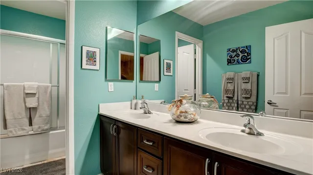 $699,999 | 53 Evvie Court, Henderson, NV 89012