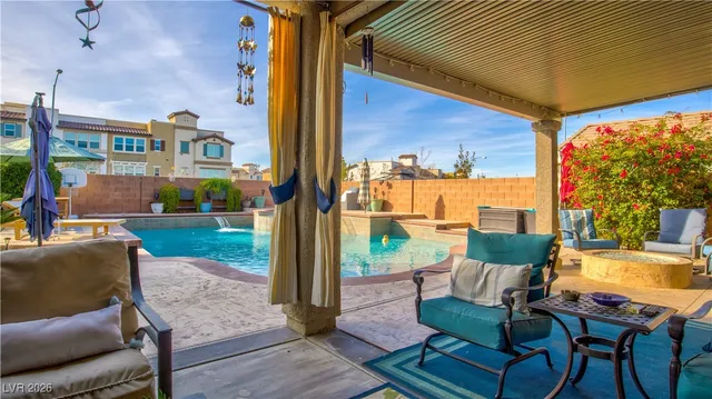 $699,999 | 53 Evvie Court, Henderson, NV 89012