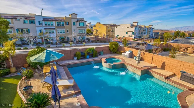 $699,999 | 53 Evvie Court, Henderson, NV 89012