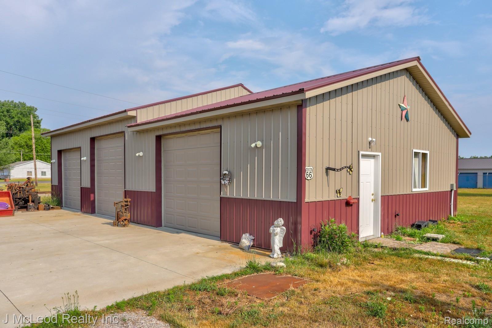8260 Ellis Road Millington, MI 48746 - Photo 44 of 49 8260 Ellis Rd Millington-44.jpg