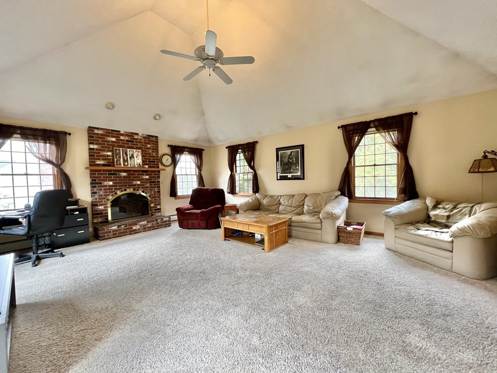 3 Lord Lane Rutland, MA 01543 - Photo 6 of 26