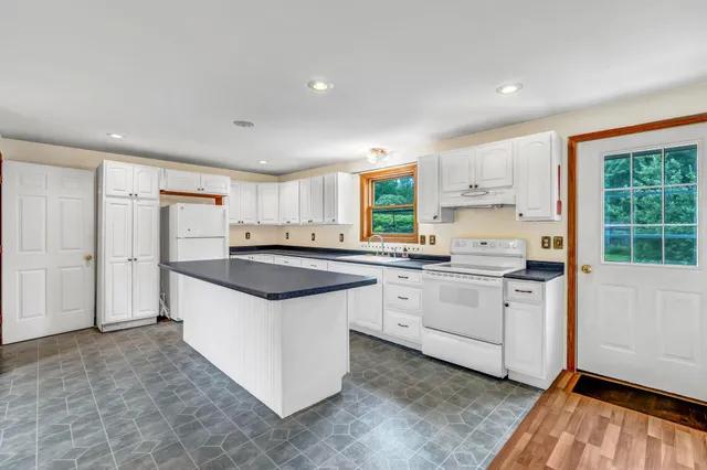 $395,000 | 8 Beech Hill Road, Northport, ME 04849