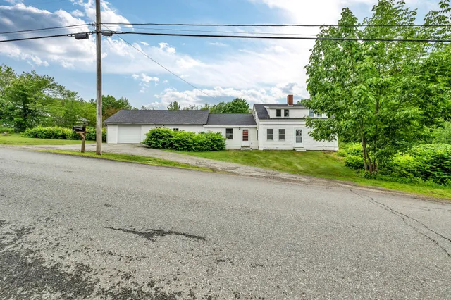 $395,000 | 8 Beech Hill Road, Northport, ME 04849