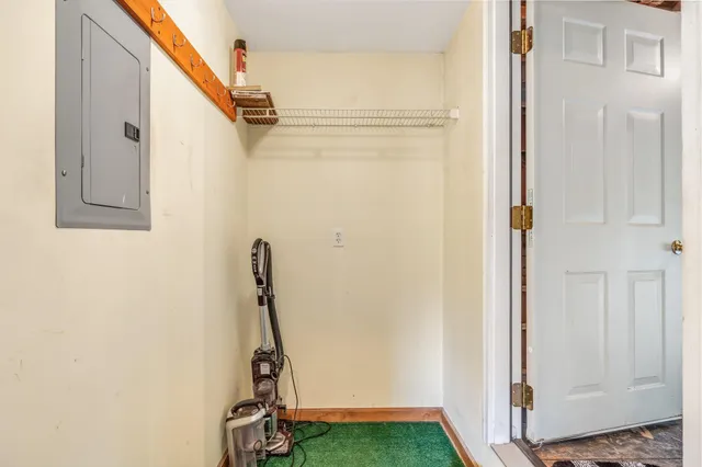 $395,000 | 8 Beech Hill Road, Northport, ME 04849