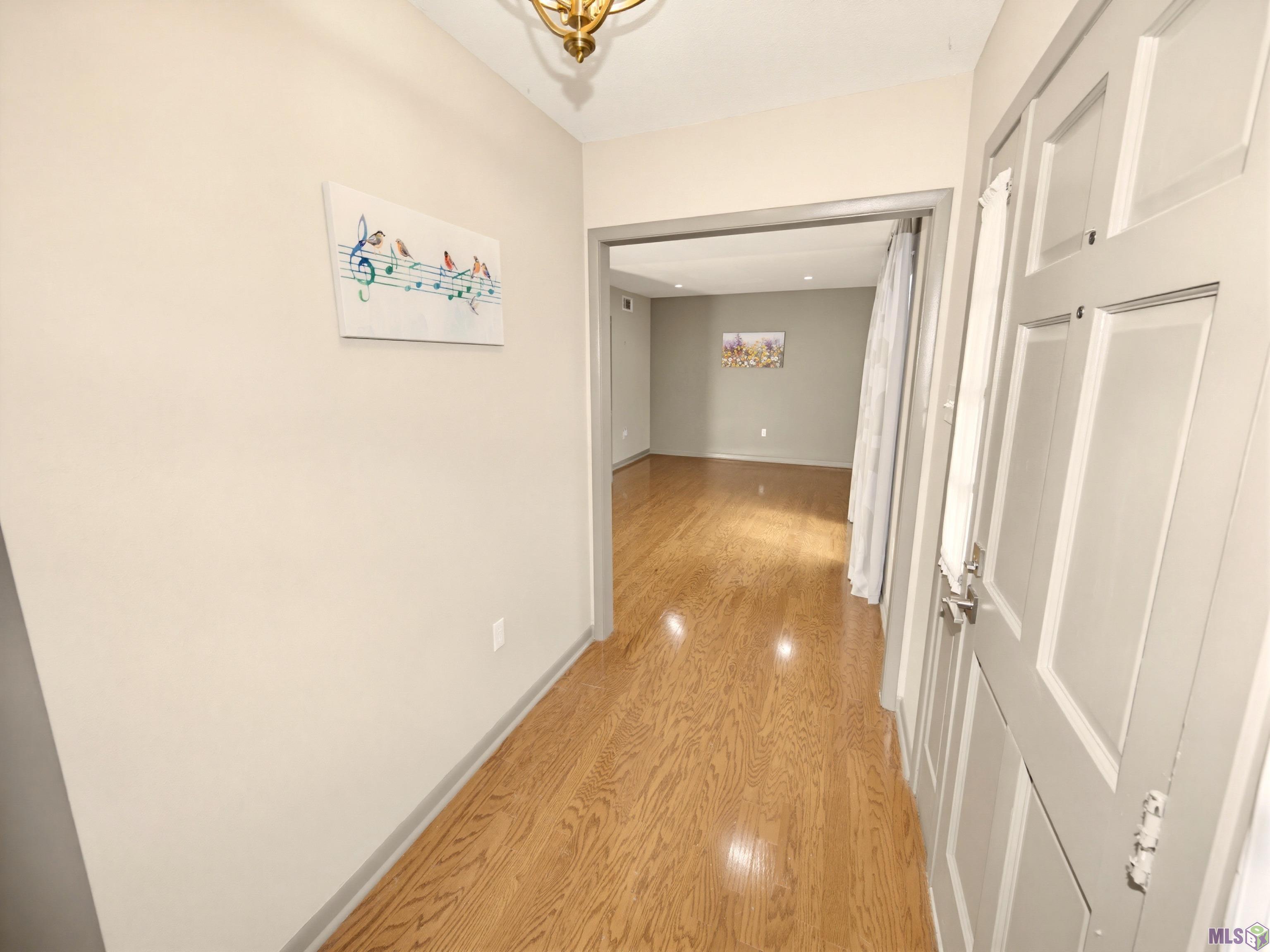 10375 Ridgely Drive Baton Rouge, LA 70809 - Photo 2 of 31