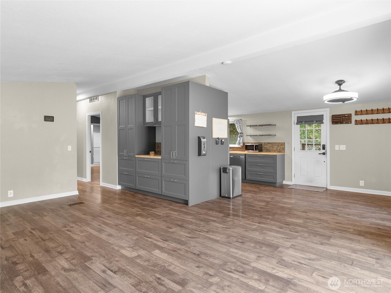 1571 Northeast Bear Ridge Road Belfair, WA 98528 - Photo 8 of 40 Gallery Image 8