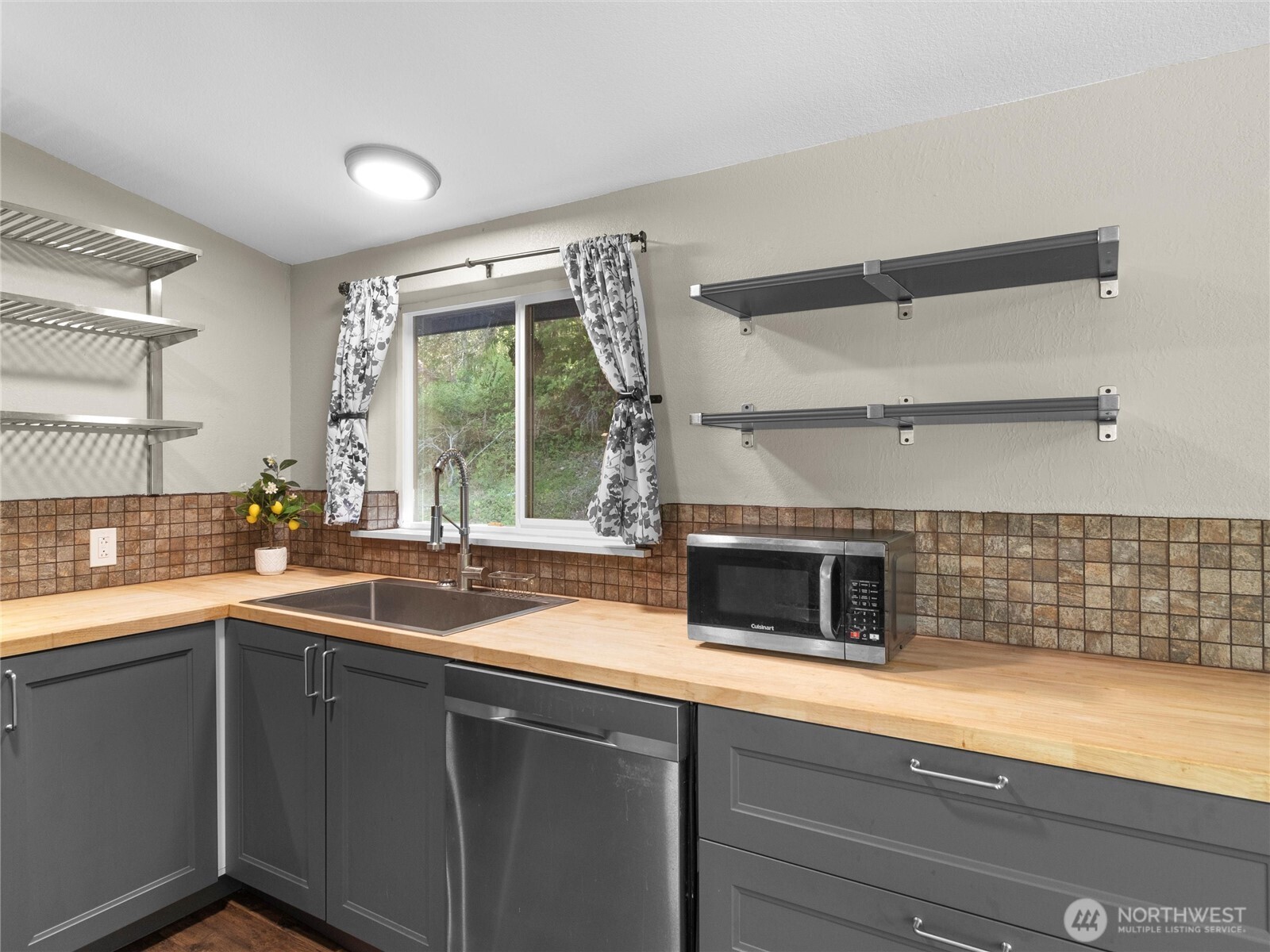 1571 Northeast Bear Ridge Road Belfair, WA 98528 - Photo 10 of 40 Gallery Image 10