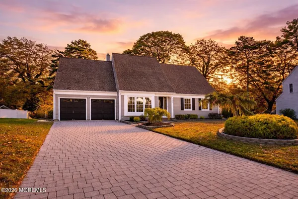 $689,000 | 1432 Weeping Willow Court, Toms River, NJ 08753
