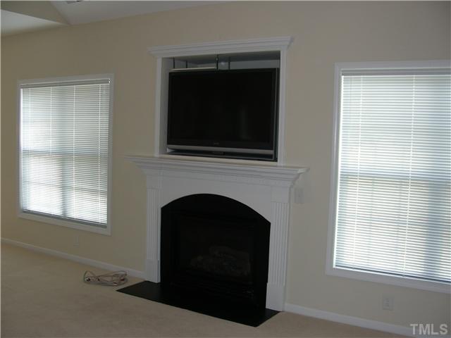 5250 Portside Lane Raleigh, NC 27610 - Photo 5 of 11 Gallery Image 5