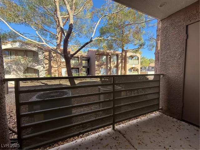 $1,050 | 2121 Sealion Drive, Unit 106, Las Vegas, NV 89128