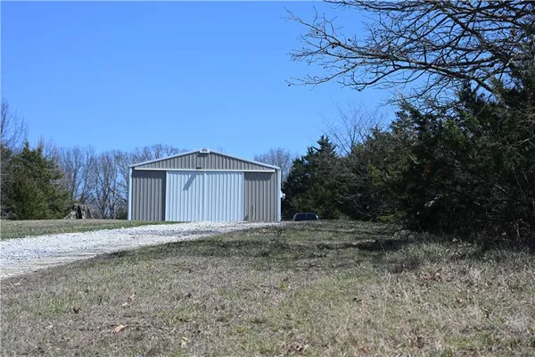 $425,000 | 25240 State Hwy T, Milan, MO 63556