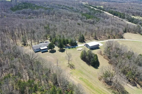 $425,000 | 25240 State Hwy T, Milan, MO 63556