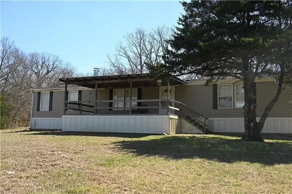 $425,000 | 25240 State Hwy T, Milan, MO 63556