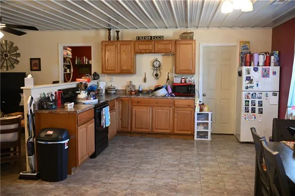 $425,000 | 25240 State Hwy T, Milan, MO 63556