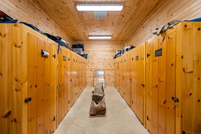 $5,500,000 | 1189 Pequot Trail, Stonington, CT 06378