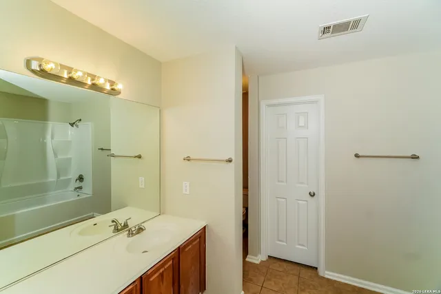 $1,985 | 3838 Sausalito Fern, San Antonio, TX 78261