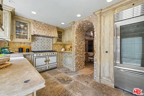 $1,625,000 | 2408 34th Street, Unit 4, Santa Monica, CA 90405
