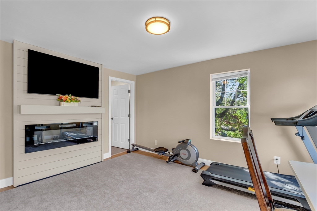 16 Townsend Road Groton, MA 01450 - Photo 9 of 40