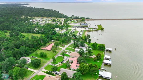 $415,000 | 671 Lakeview Harbor, Onalaska, TX 77360
