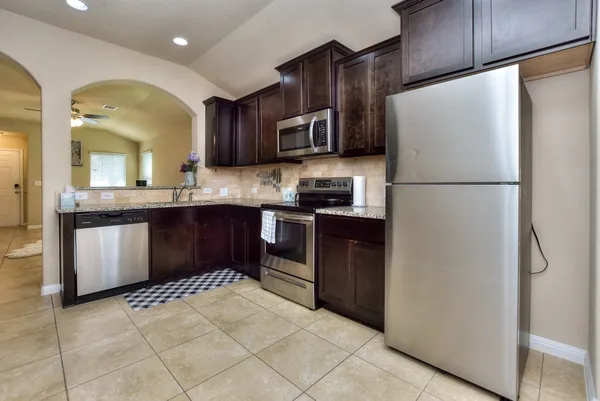 $2,000 | 404 Craters Of The Moon Boulevard, Pflugerville, TX 78660