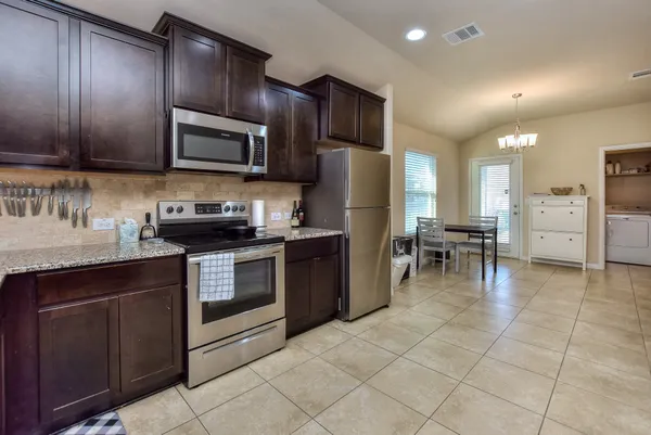 $2,000 | 404 Craters Of The Moon Boulevard, Pflugerville, TX 78660