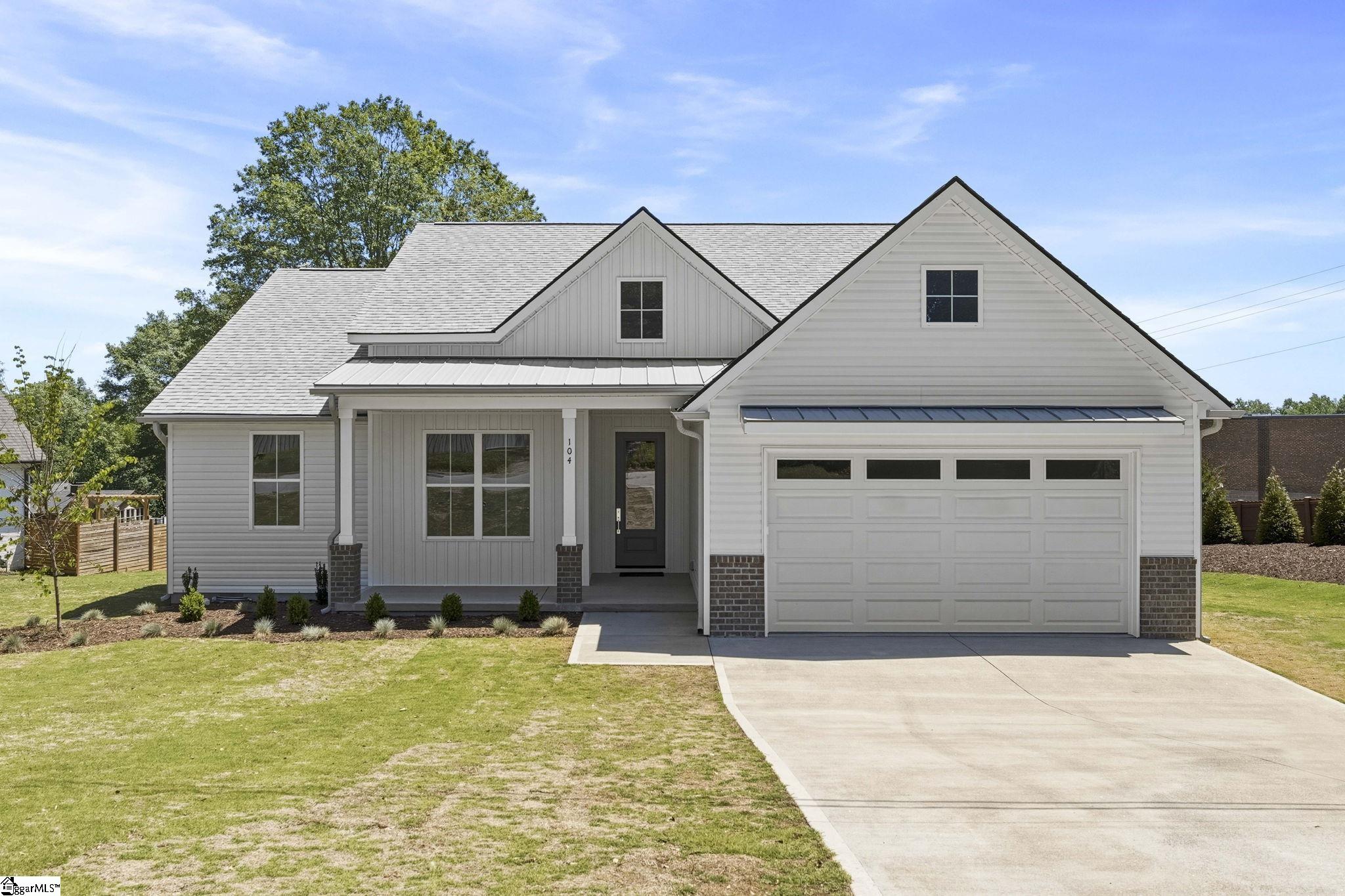 104 Mt Vernon Road Greer, SC 29651 - Photo 1 of 26 Gallery Image 1