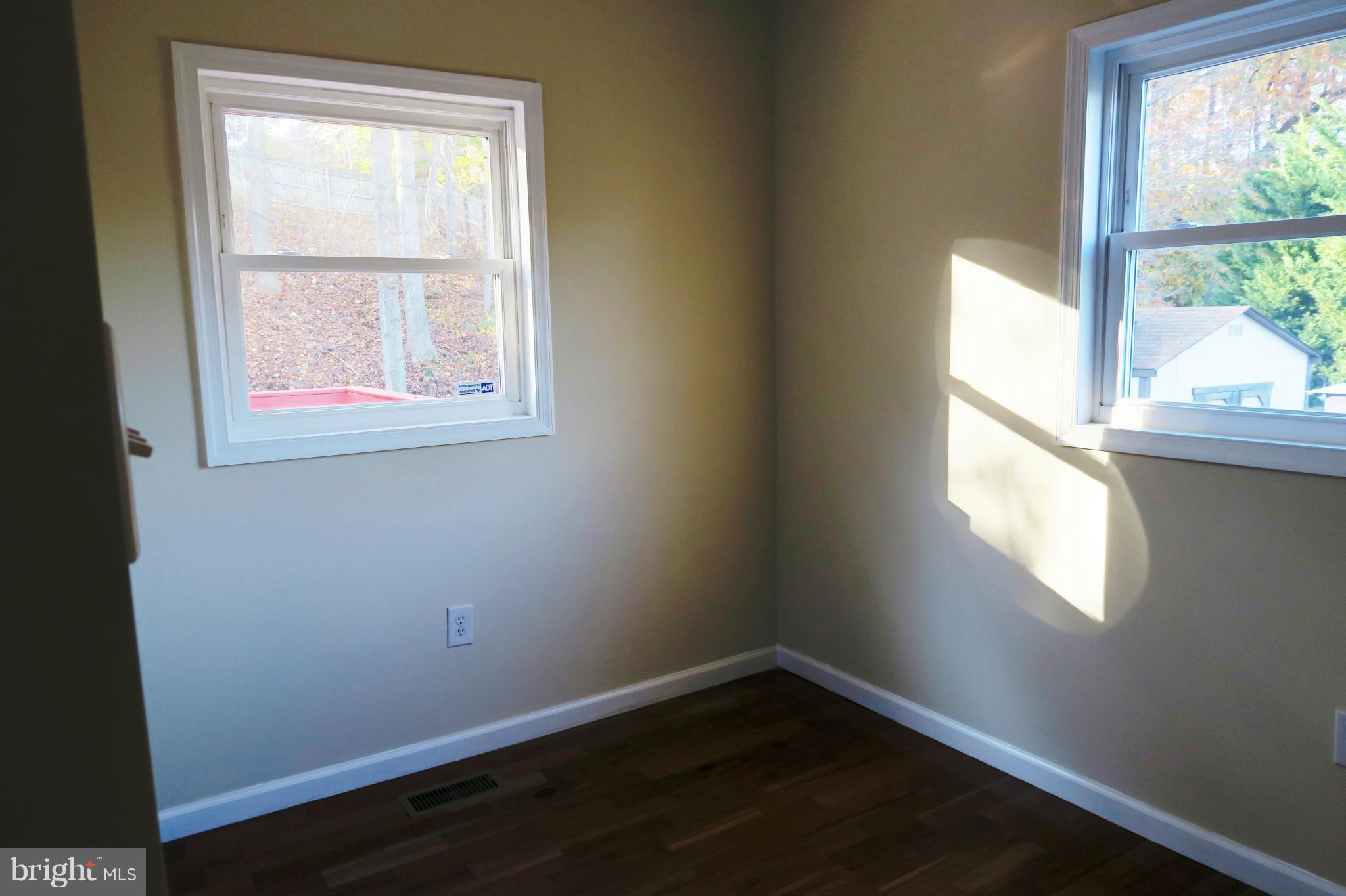 14310 Ferndale Road Woodbridge, VA 22193 - Photo 18 of 23 Bedroom