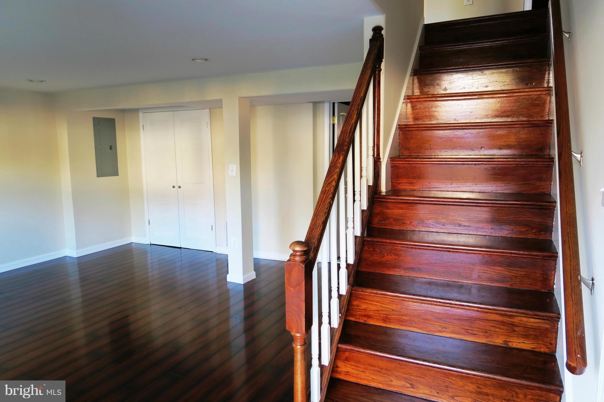 14310 Ferndale Road Woodbridge, VA 22193 - Photo 5 of 23 Interior (General)