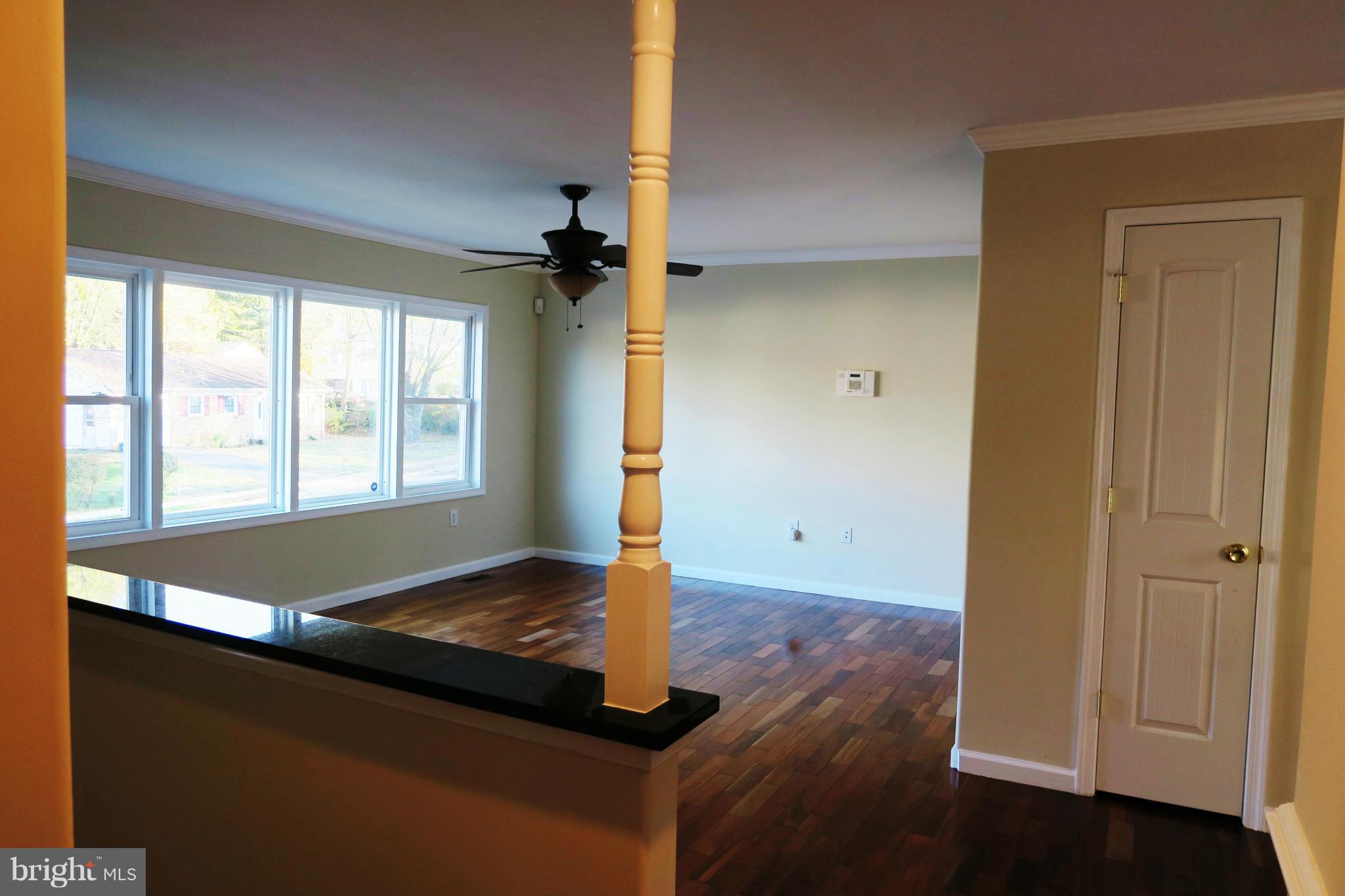 14310 Ferndale Road Woodbridge, VA 22193 - Photo 10 of 23 Living Room