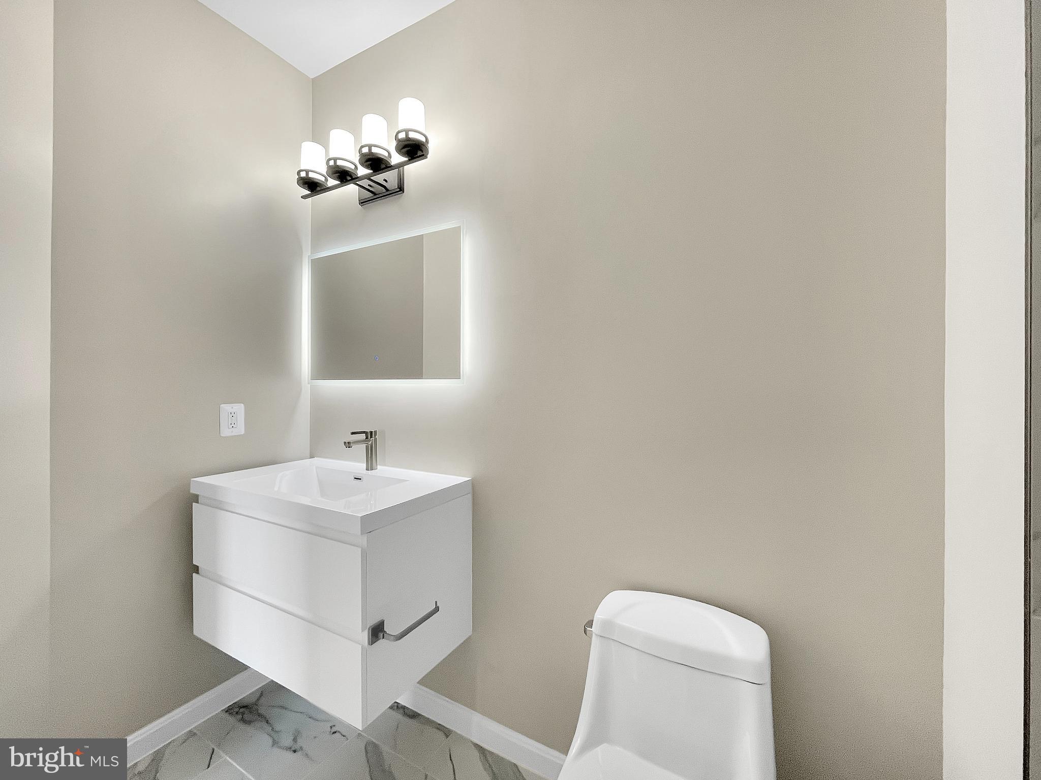 1437 Howard Road Southeast Washington, DC 20020 - Photo 27 of 43 Full Bath #2 - Upper Level