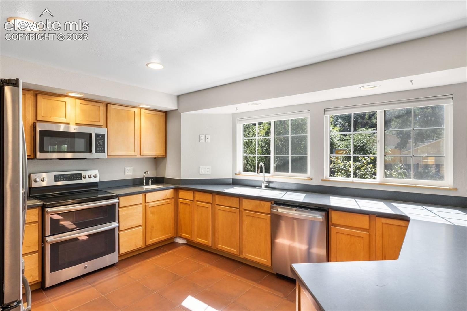 509 West Cheyenne Road Colorado Springs, CO 80906 - Photo 6 of 28 Gallery Image 6