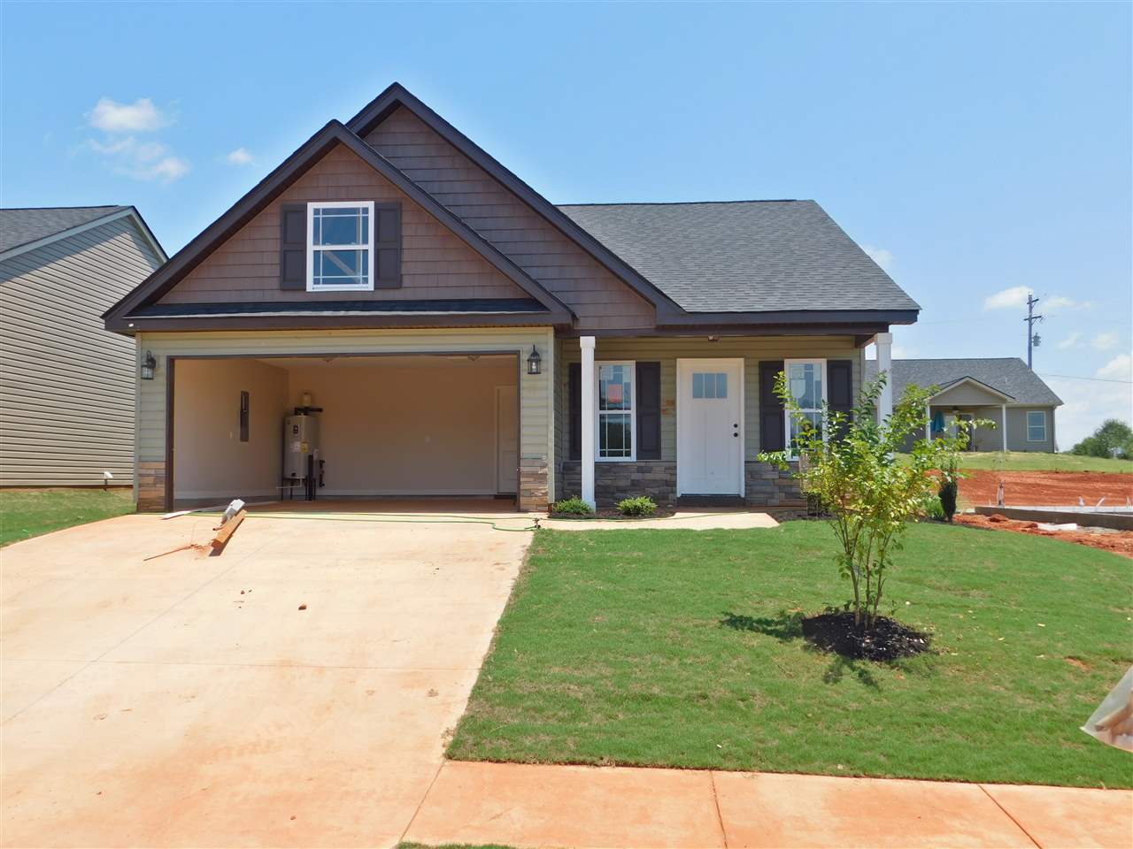 290 Highland Springs Loop Inman, SC 29349 - Photo 1 of 6