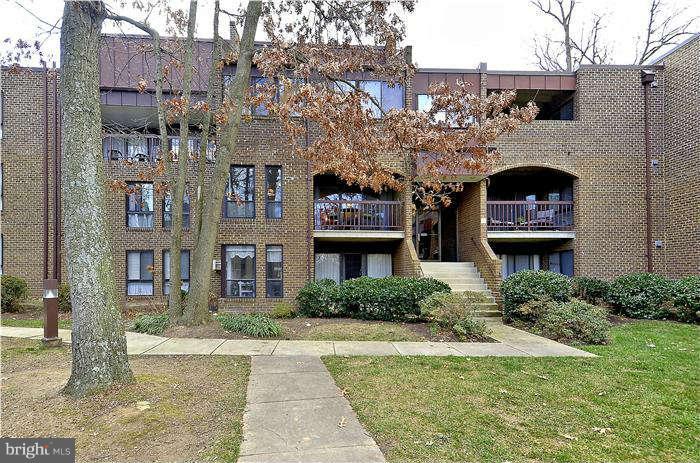 11204 Chestnut Grove Square, Unit 205 Reston, VA 20190 - Photo 1 of 25 Exterior (Front)
