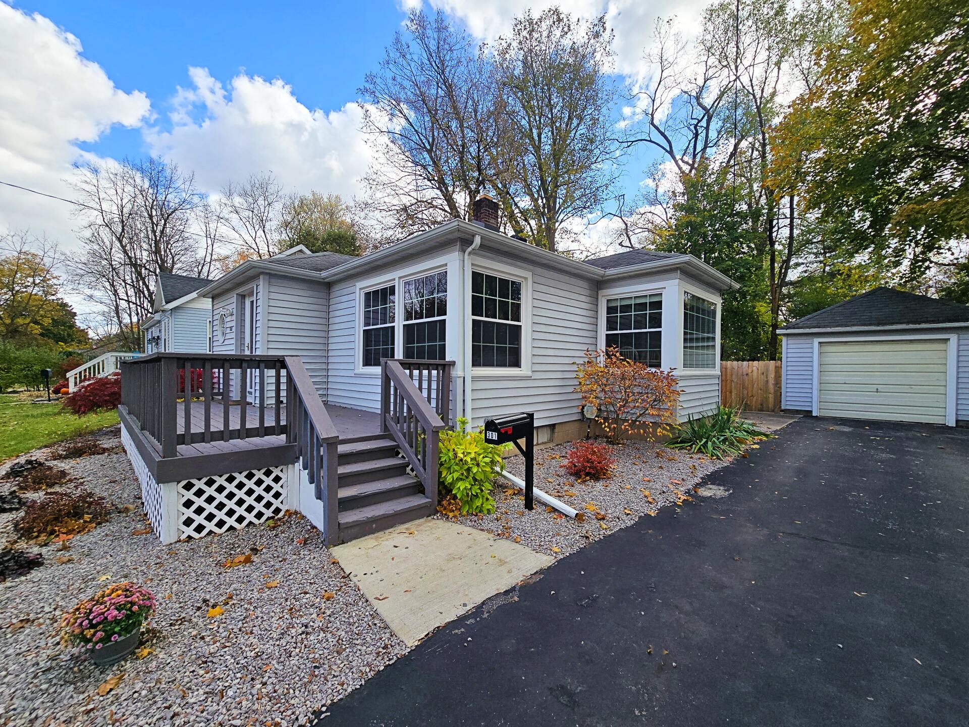 301 West Sugnet Road Midland, MI 48640 - Photo 5 of 28 Front Angle