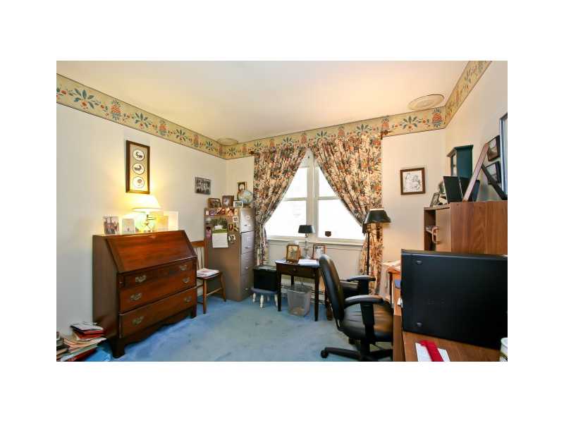 90 Blueberry Lane Jamestown, RI 02835 - Photo 7 of 8 Studio/Study/Office.