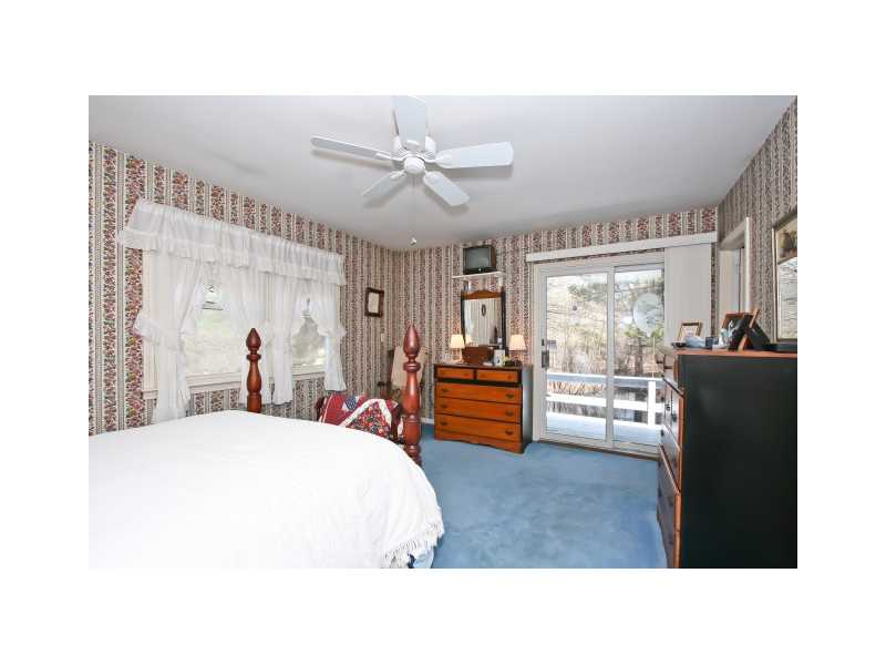 90 Blueberry Lane Jamestown, RI 02835 - Photo 8 of 8 Master Bedroom.