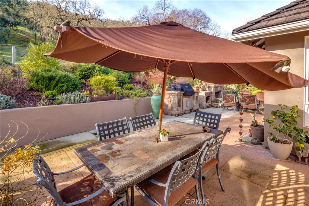 6400 San Gabriel Road Atascadero, CA 93422 - Photo 36 of 50 a outdoor view with a seating space