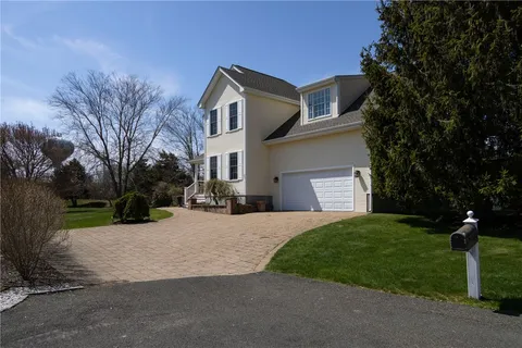 $1,250,000 | 25 Southern View Drive, Narragansett, RI 02882