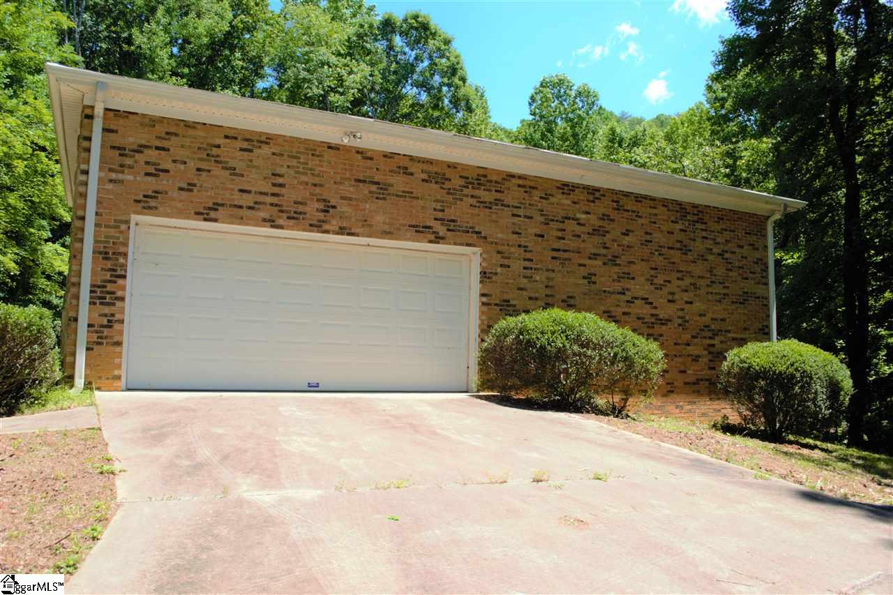 628 Holly Springs School Road Pickens, SC 29671 - Photo 3 of 27 Gallery Image 3