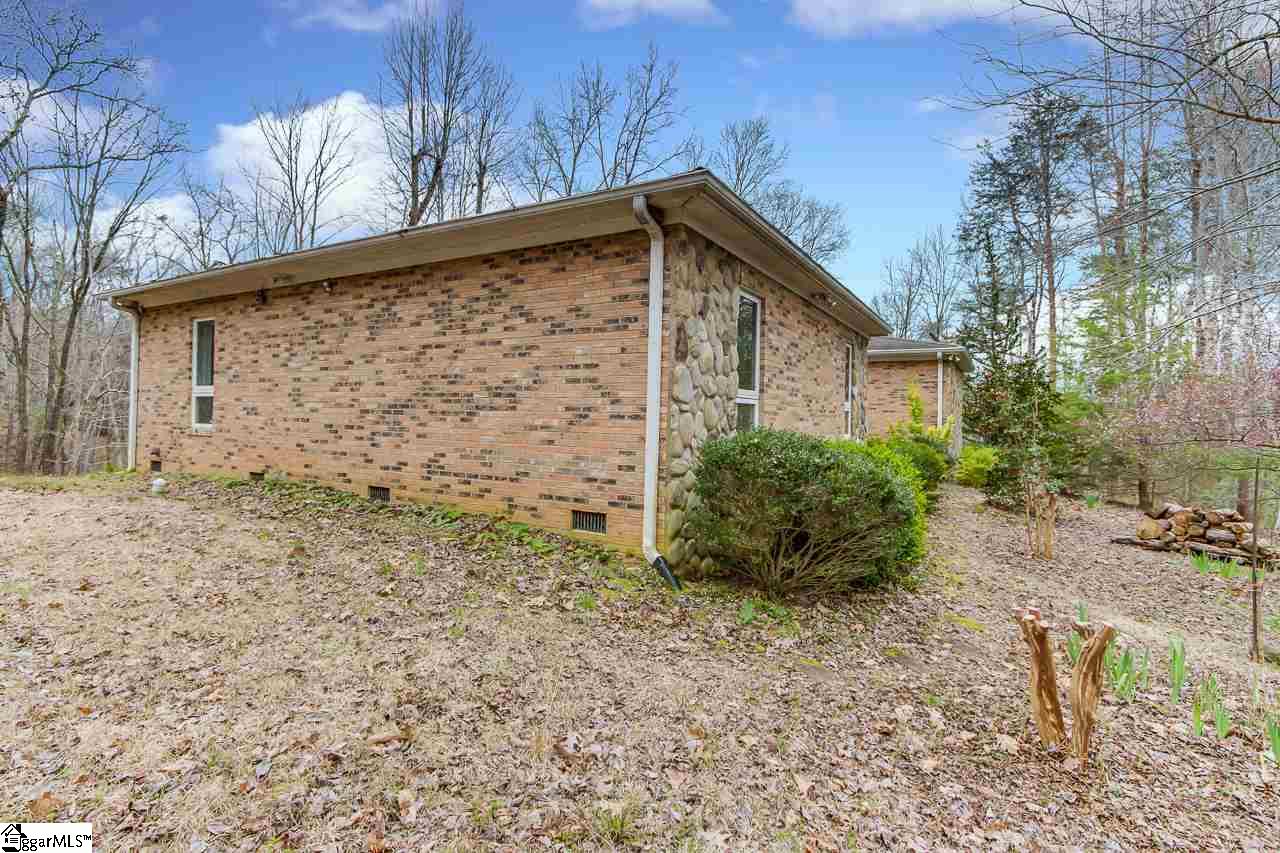 628 Holly Springs School Road Pickens, SC 29671 - Photo 4 of 27 Gallery Image 4