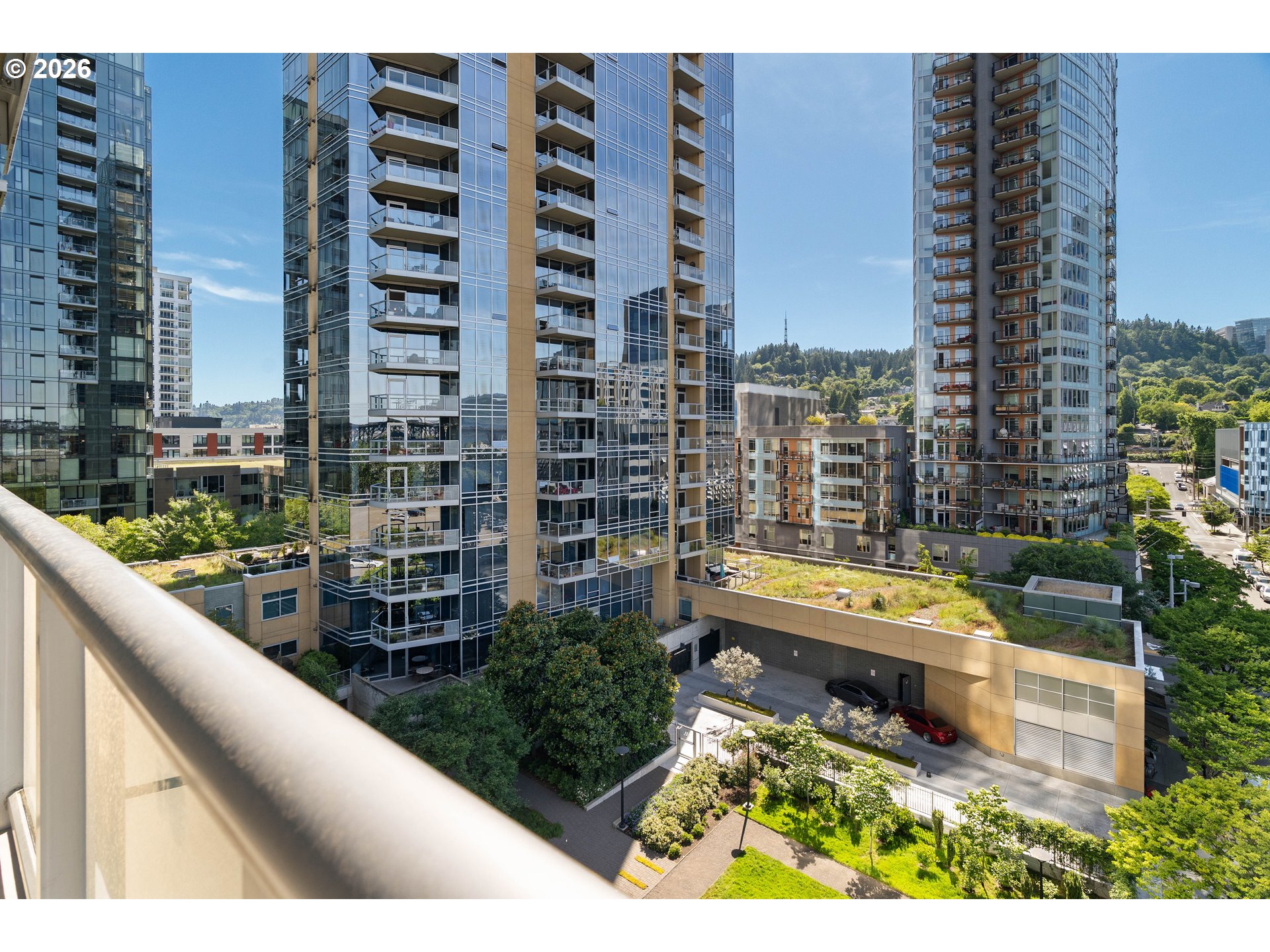 836 South Curry Street, Unit 708 Portland, OR 97239 - Photo 13 of 42
