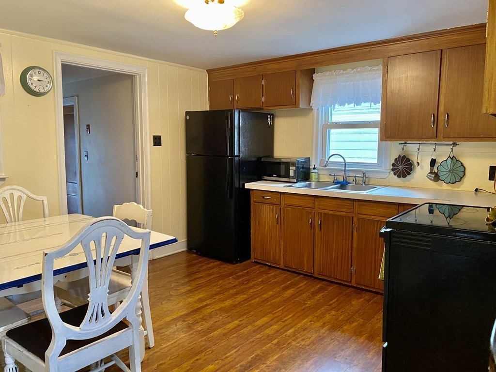 73 Birchwood Road Methuen, MA 01844 - Photo 4 of 14 Gallery Image 4