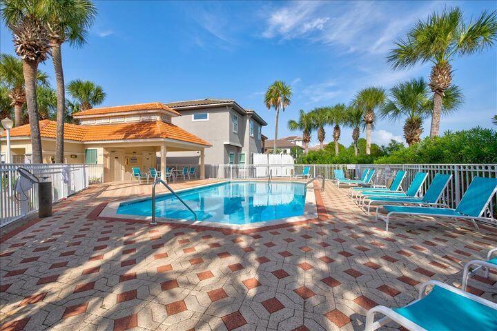 243 Inverrary Drive Destin, FL 32541 - Photo 3 of 5 Calusa Pool 2
