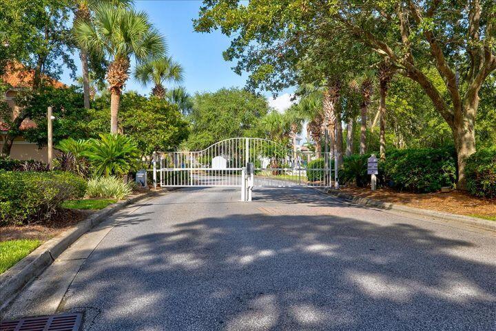 243 Inverrary Drive Destin, FL 32541 - Photo 5 of 5 Calusa Gate