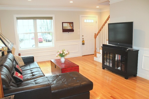 14 Waldo Road, Unit 14 Arlington, MA 02474 - Photo 2 of 20 Gallery Image 2