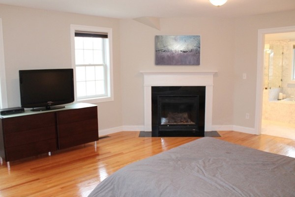 14 Waldo Road, Unit 14 Arlington, MA 02474 - Photo 9 of 20 Gallery Image 9