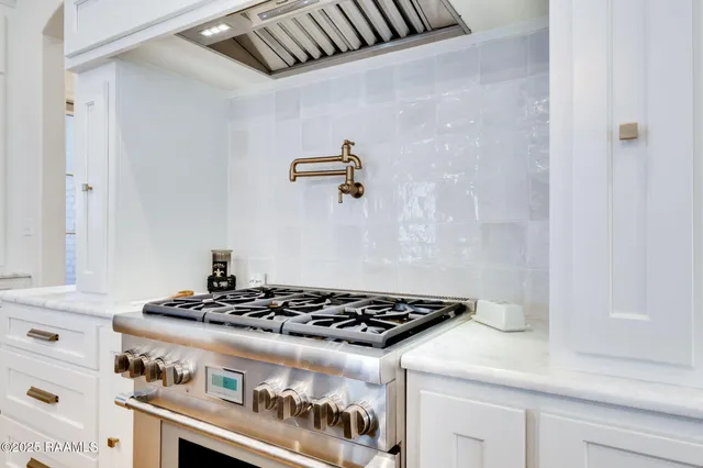 $5,800 | 105 Trailing Oaks Drive, Youngsville, LA 70592